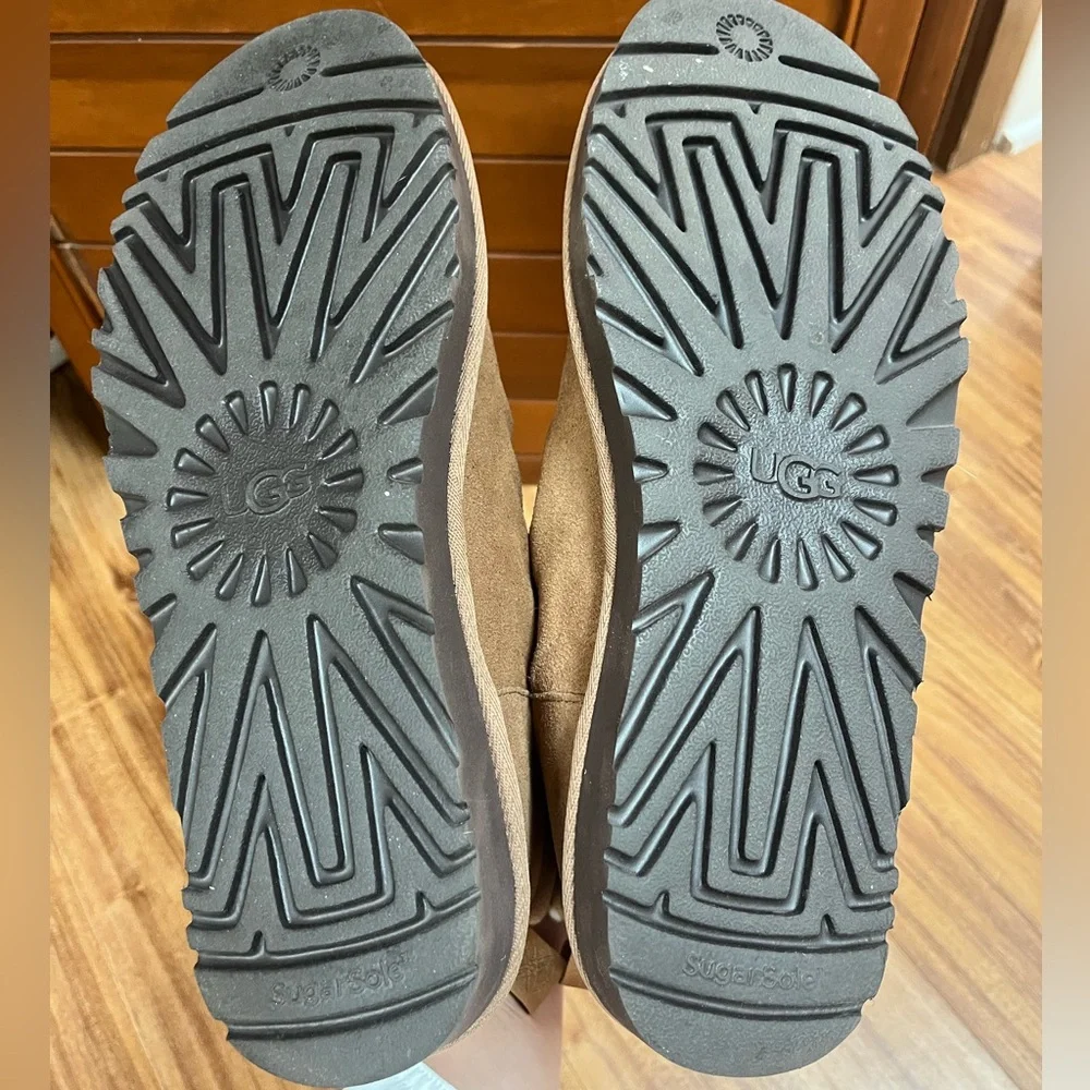 Ugg slippers - Picture 5 of 5